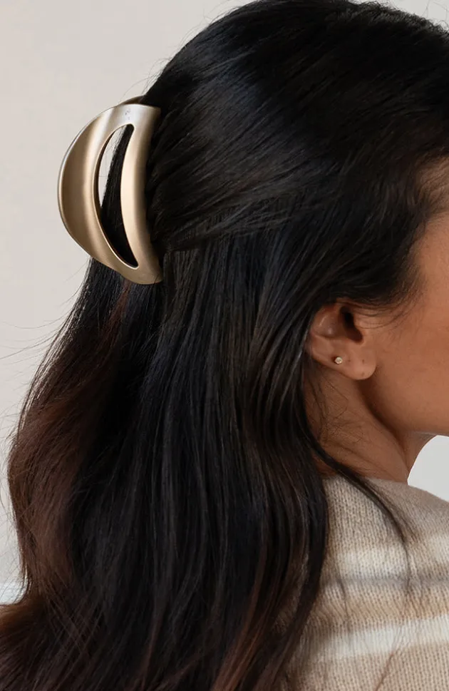 Belle Large Cutout Curve Claw Clip