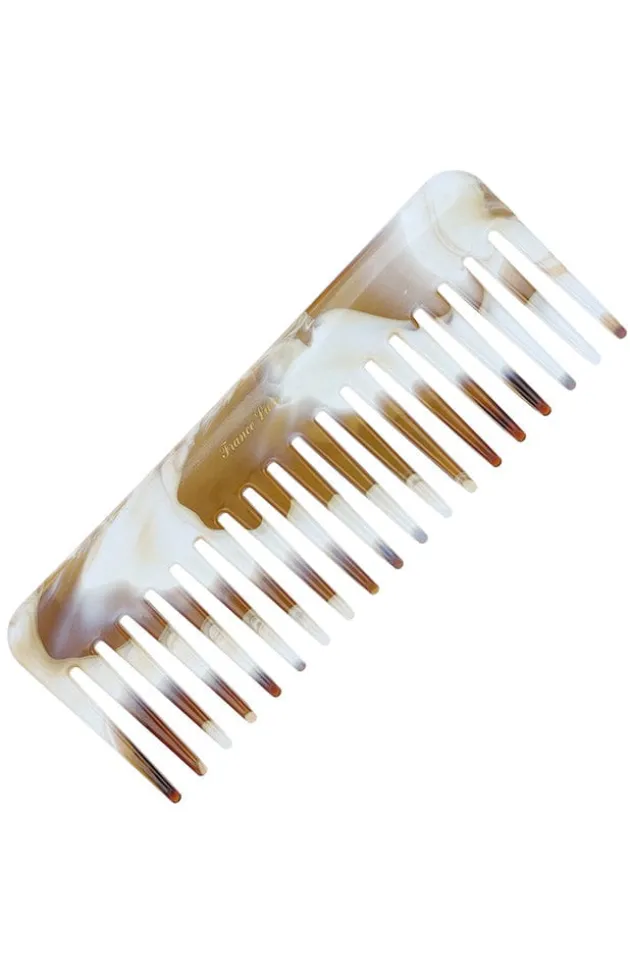 Harlow Comb
