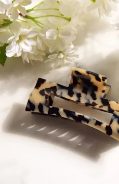 Large Cutout Rectangle Claw Clip - Classic